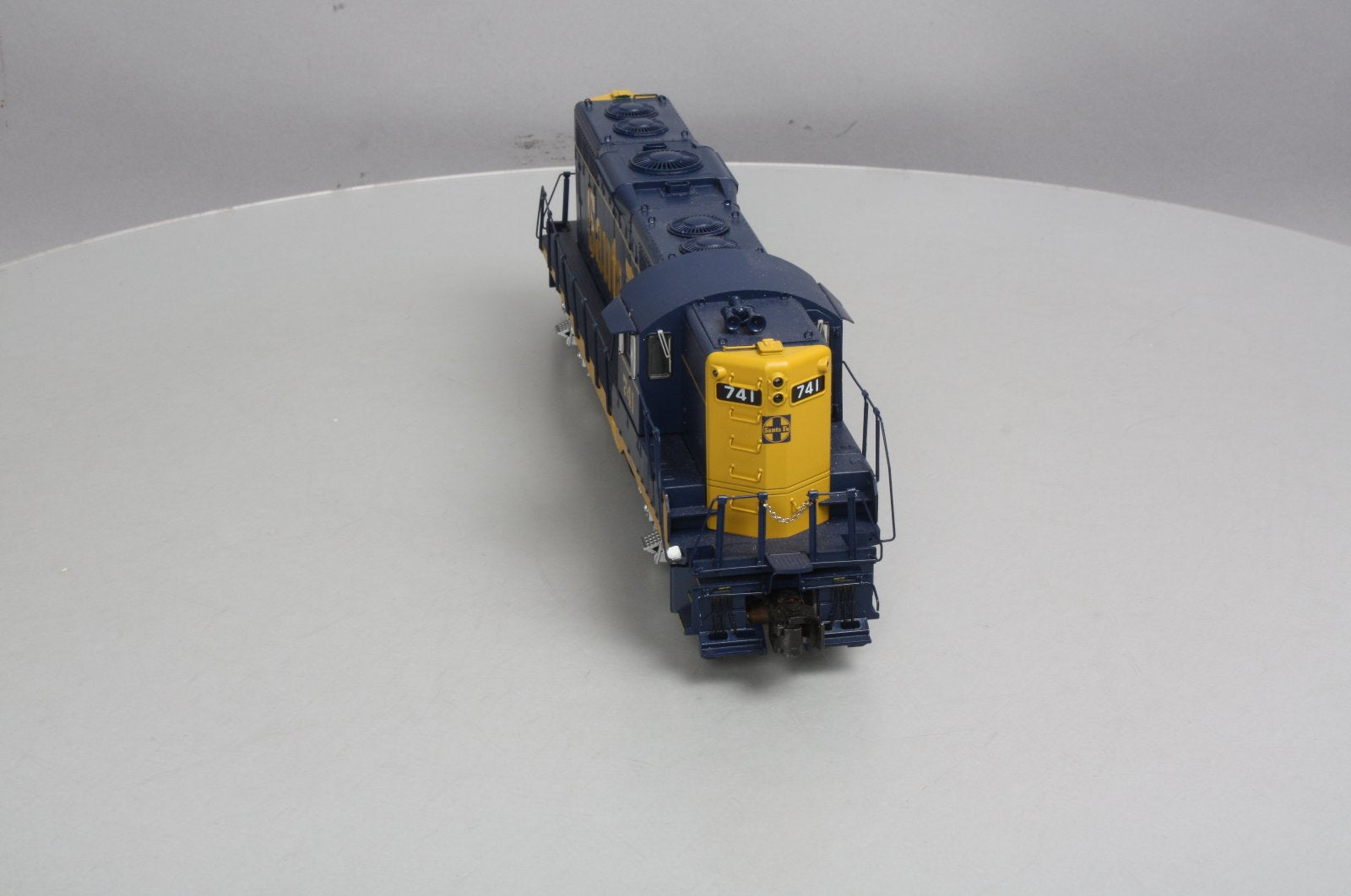 Lionel 6-34736 Santa Fe Legacy Scale GP9 Diesel Locomotive #741