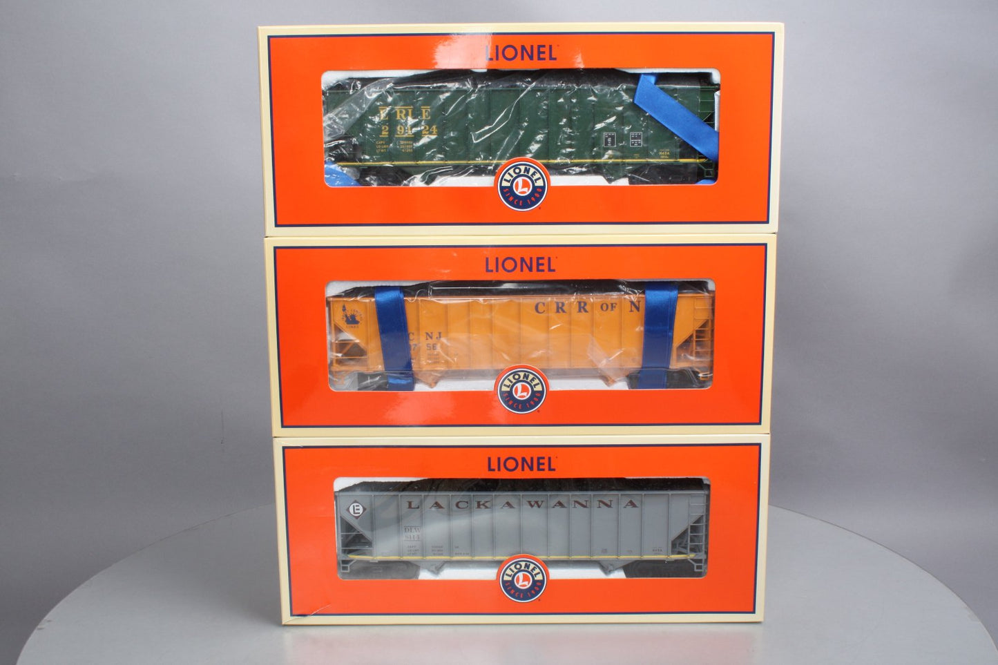 Lionel 6-17779 O NS Heritage (DL&W, CNJ, & Erie) 3-Bay Hoppers 3-Pack