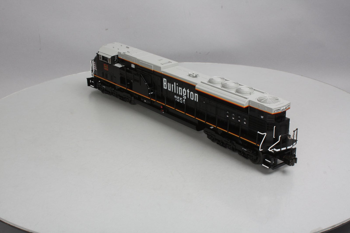 Lionel 6-38725 Burlington Legacy SD80MAC Diesel Locomotive #9654