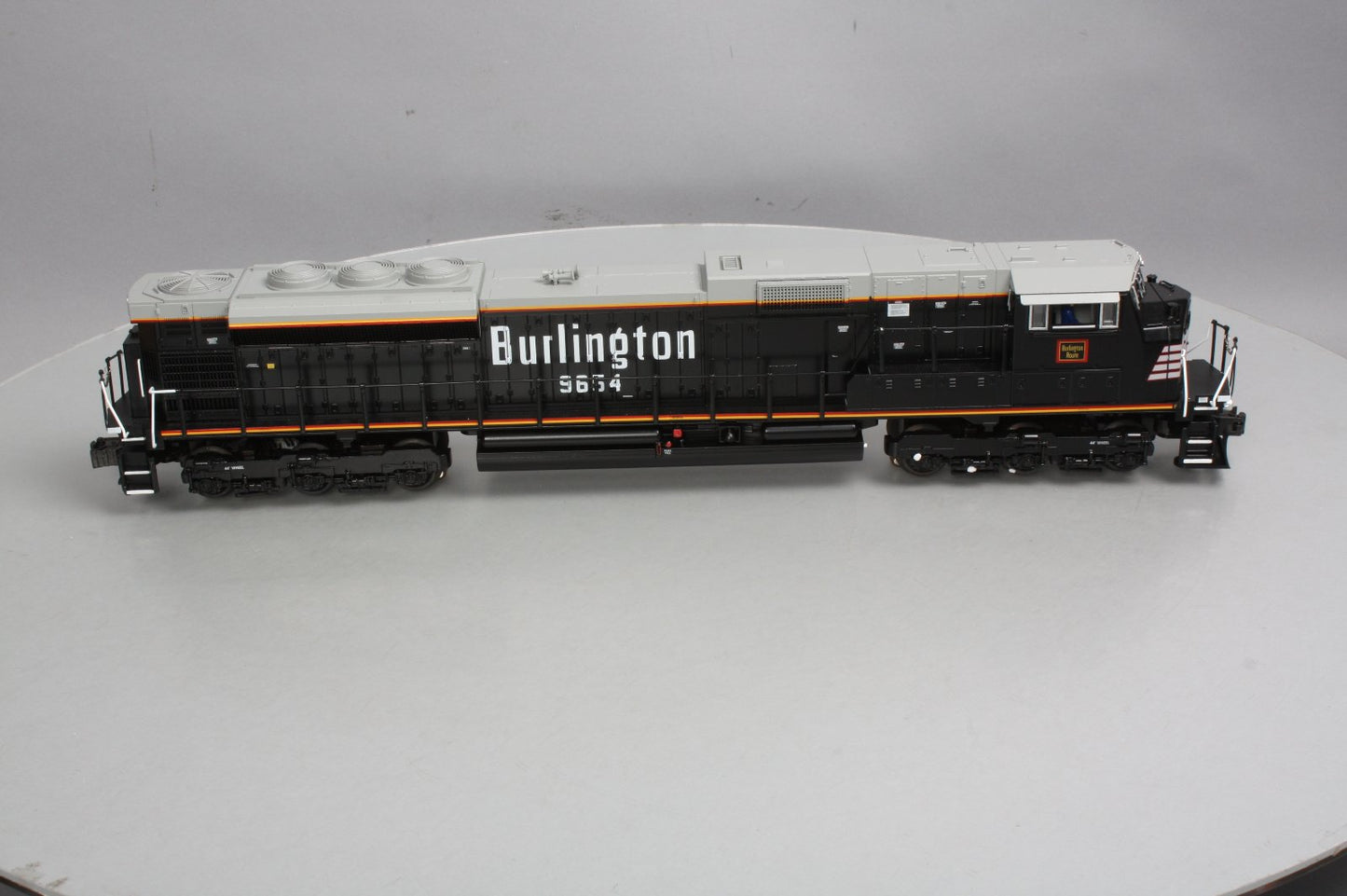 Lionel 6-38725 Burlington Legacy SD80MAC Diesel Locomotive #9654