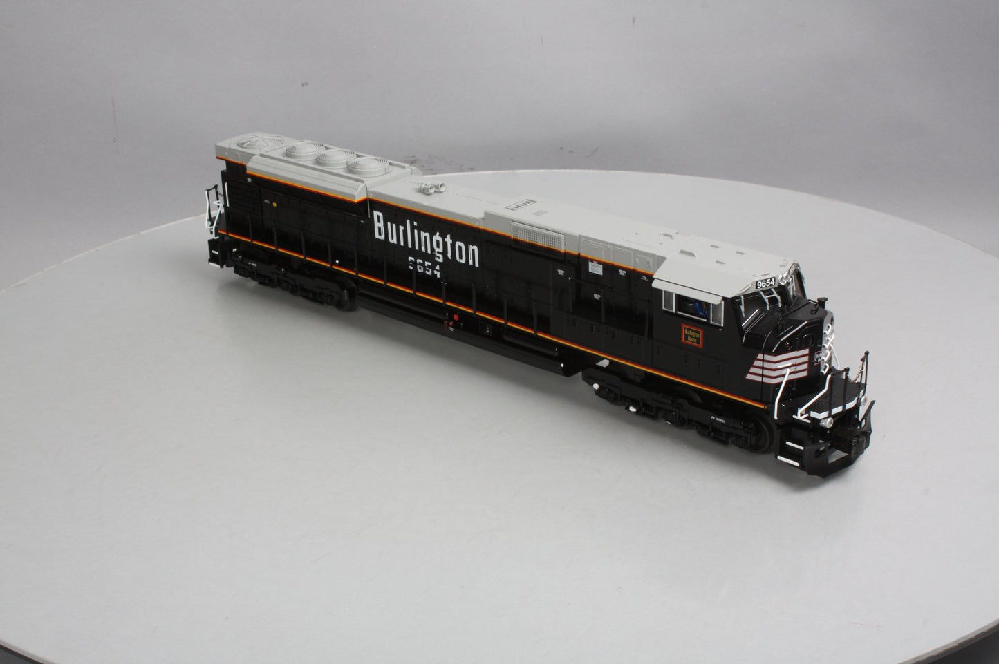 Lionel 6-38725 Burlington Legacy SD80MAC Diesel Locomotive #9654