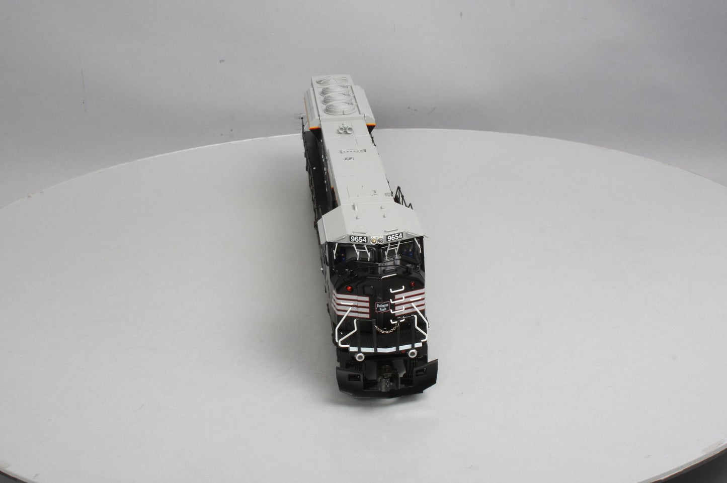 Lionel 6-38725 Burlington Legacy SD80MAC Diesel Locomotive #9654