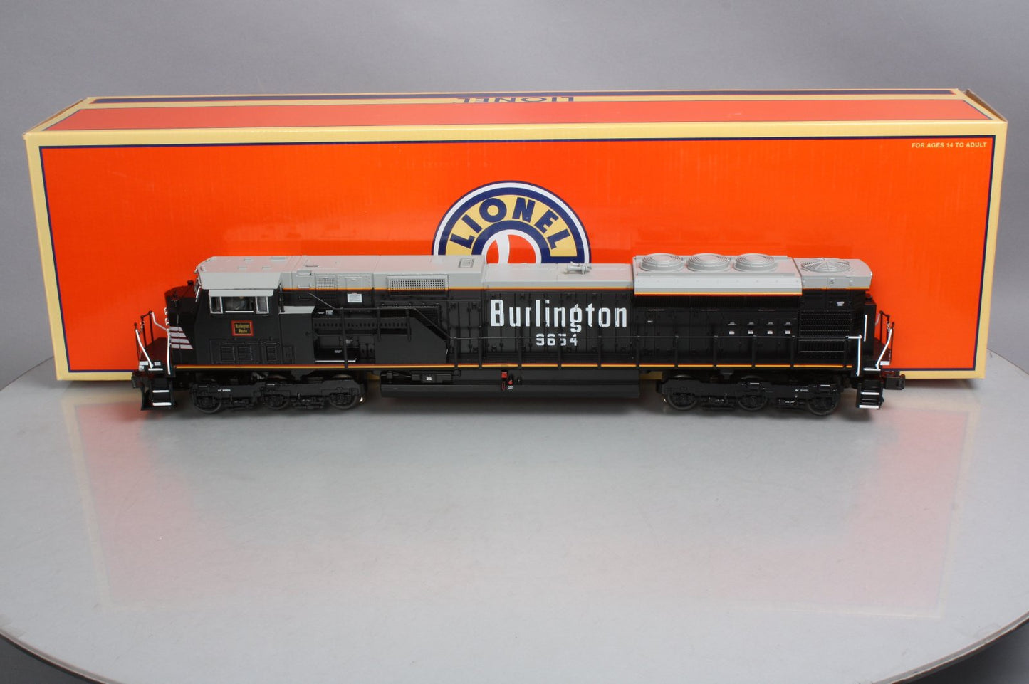 Lionel 6-38725 Burlington Legacy SD80MAC Diesel Locomotive #9654