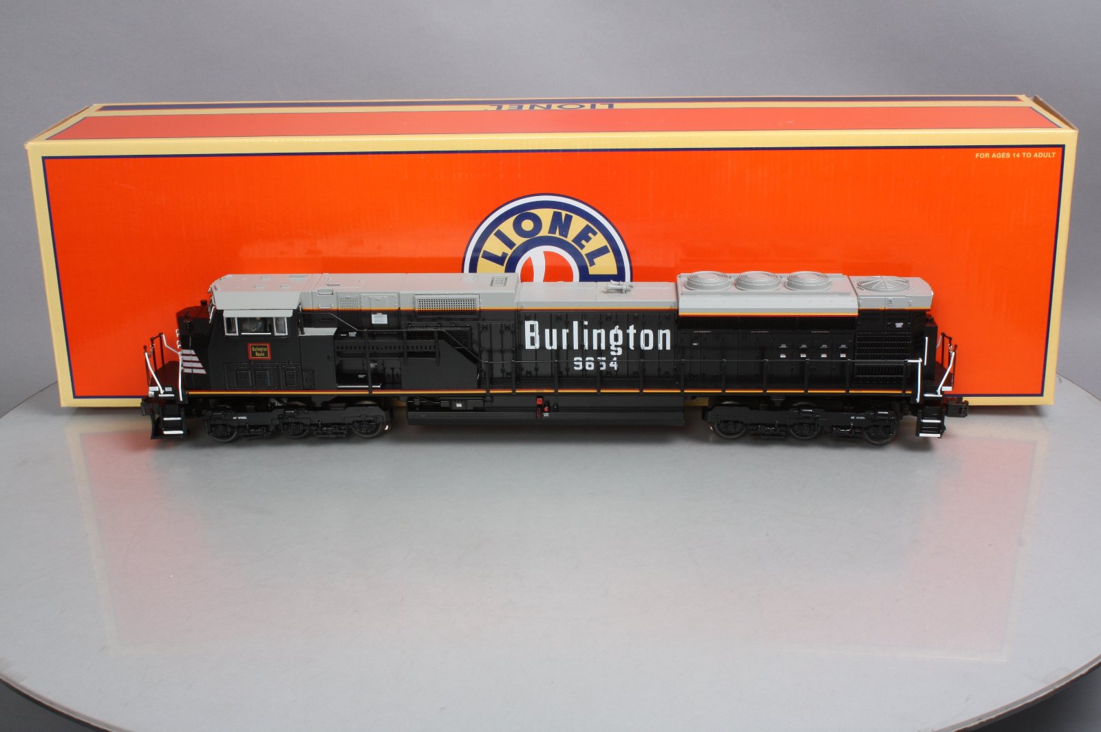 Lionel 6-38725 Burlington Legacy SD80MAC Diesel Locomotive #9654