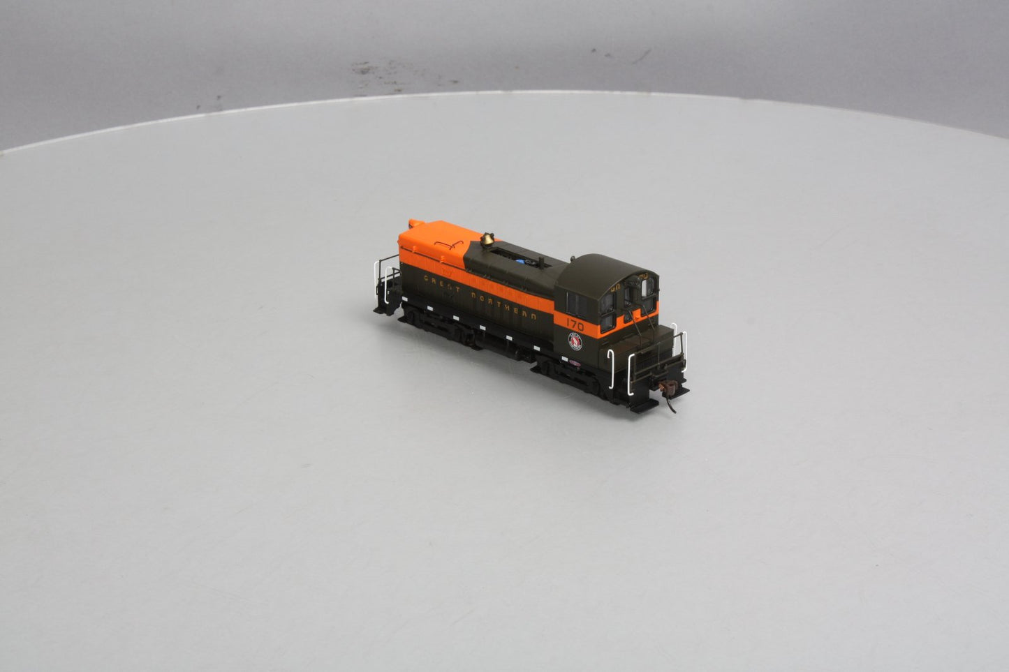 Broadway Limited 659 HO Great Northern Diesel EMD SW7 Phase II #170