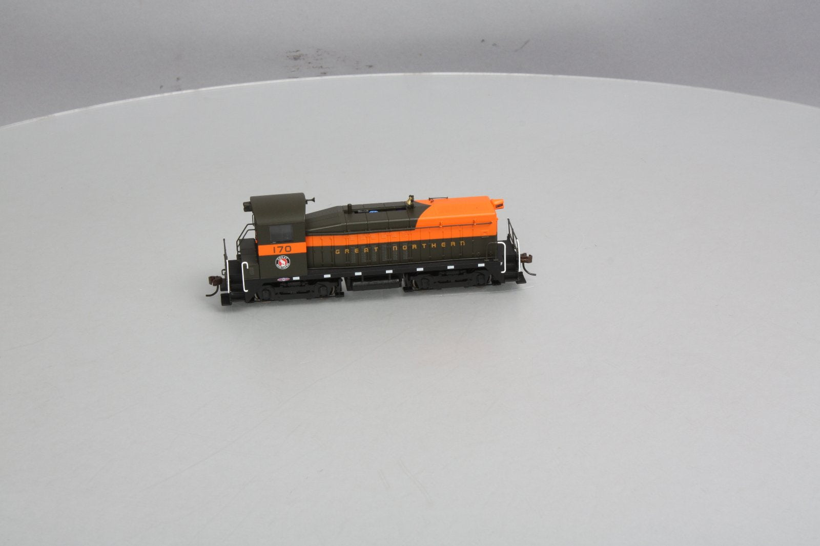 Broadway Limited 659 HO Great Northern Diesel EMD SW7 Phase II #170