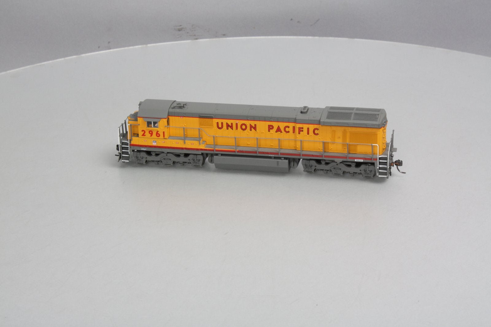 Broadway Limited 478 HO Union Pacific Diesel GE C30-7 with 4 Window Cab #2961