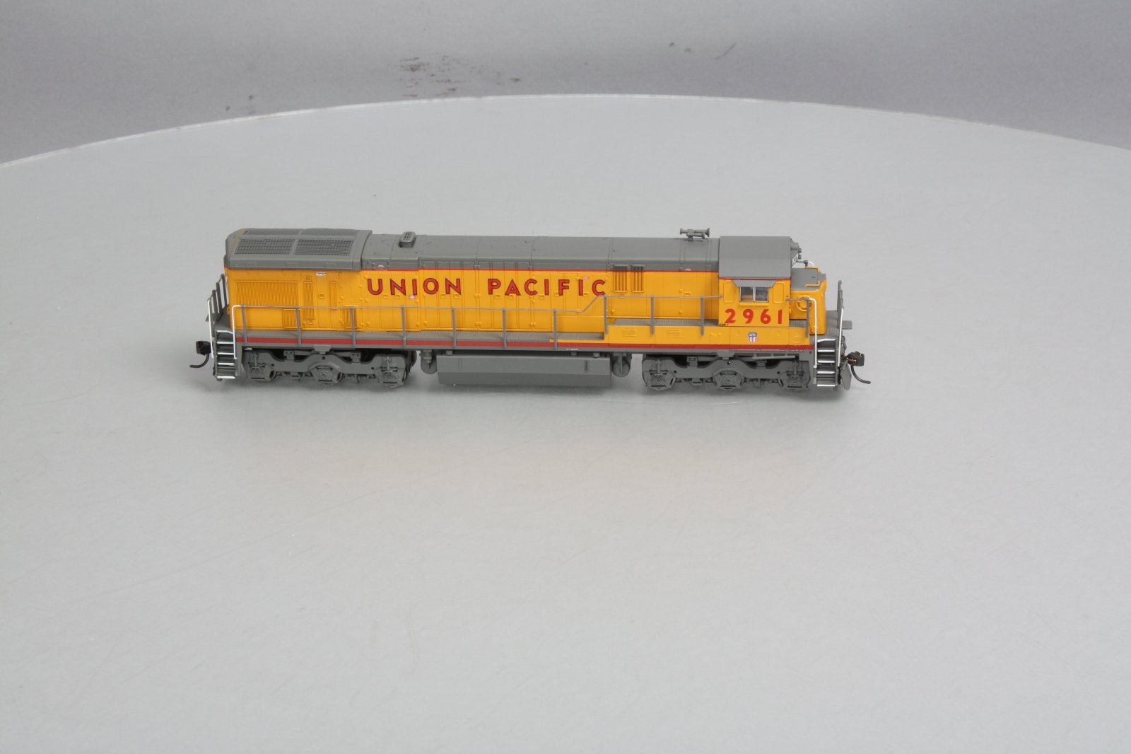 Broadway Limited 478 HO Union Pacific Diesel GE C30-7 with 4 Window Cab #2961