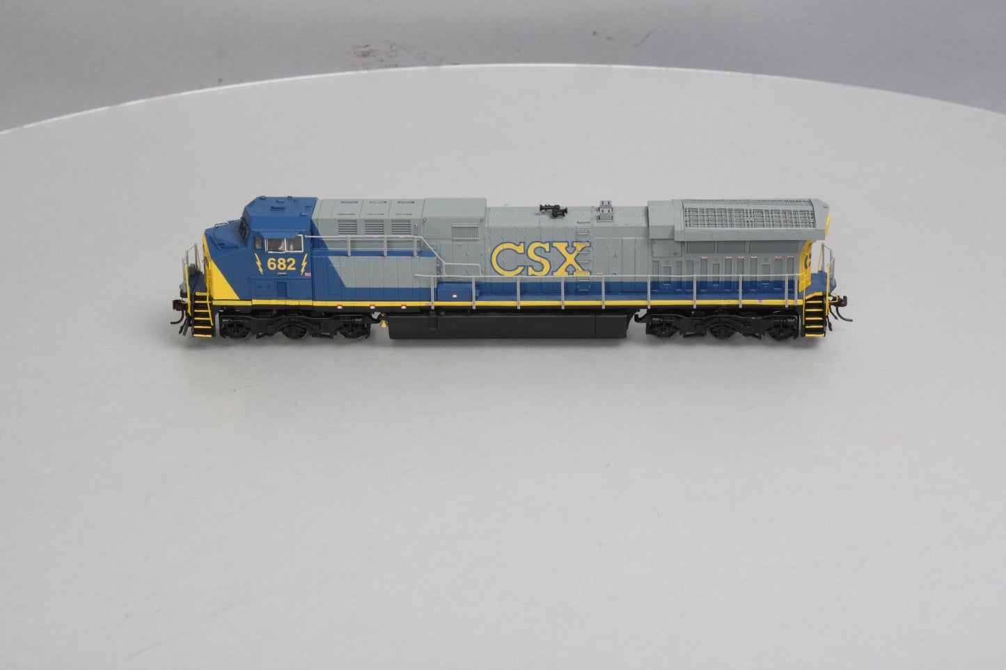 Broadway Limited 687 HO CSX Paragon™ Series Diesel GE AC6000CW #682 w/DCC
