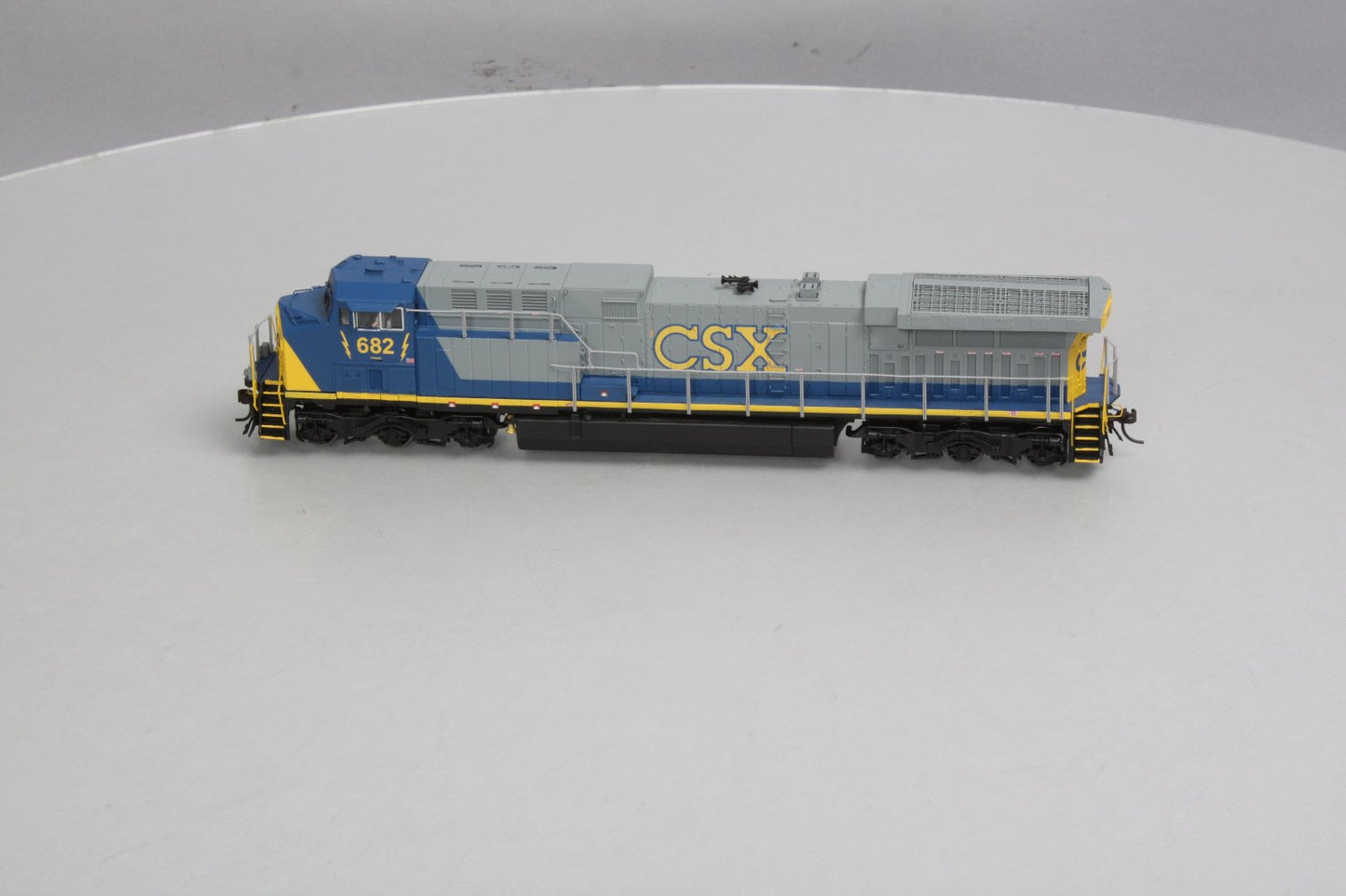 Broadway Limited 687 HO CSX Paragon™ Series Diesel GE AC6000CW #682 w/DCC