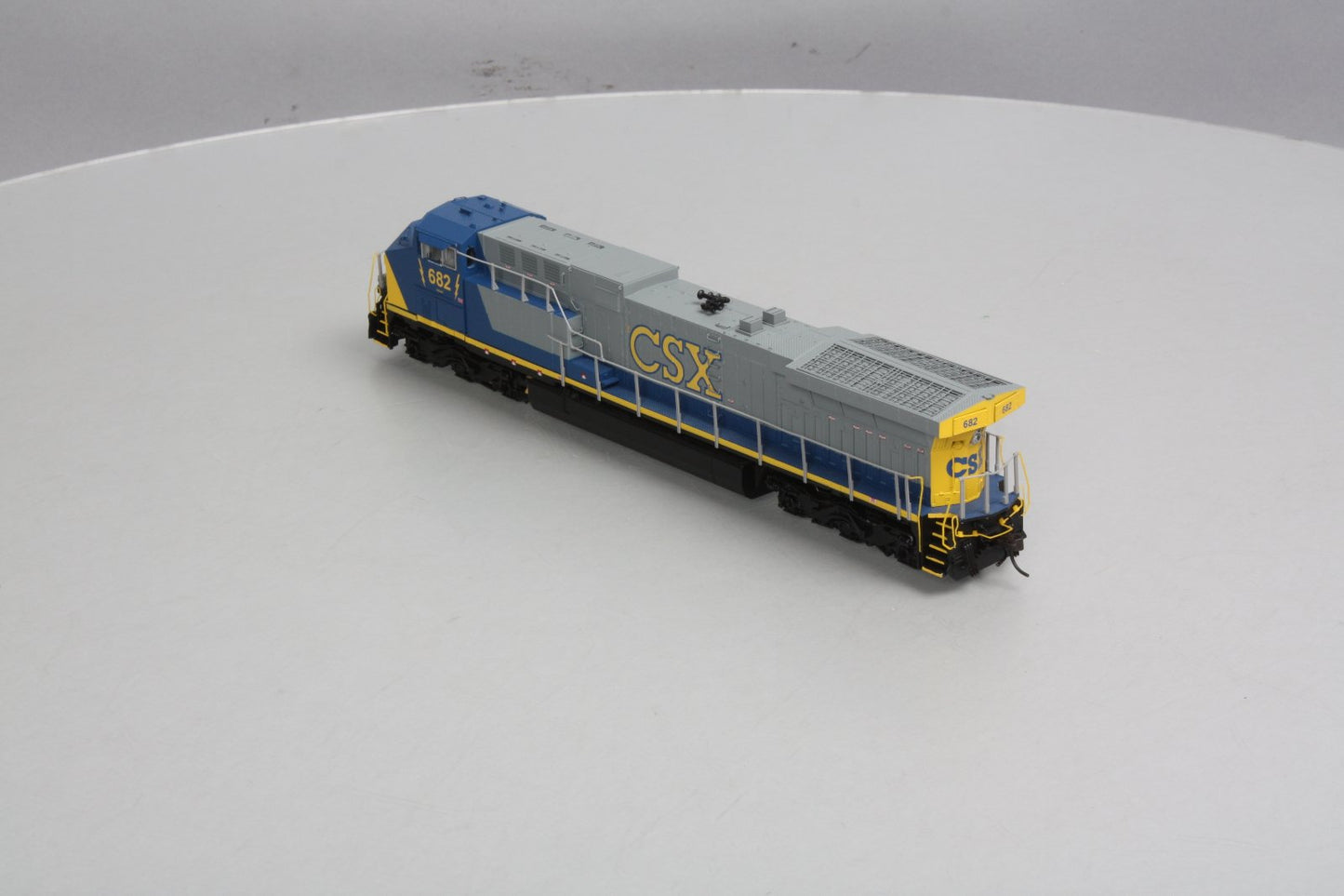 Broadway Limited 687 HO CSX Paragon™ Series Diesel GE AC6000CW #682 w/DCC
