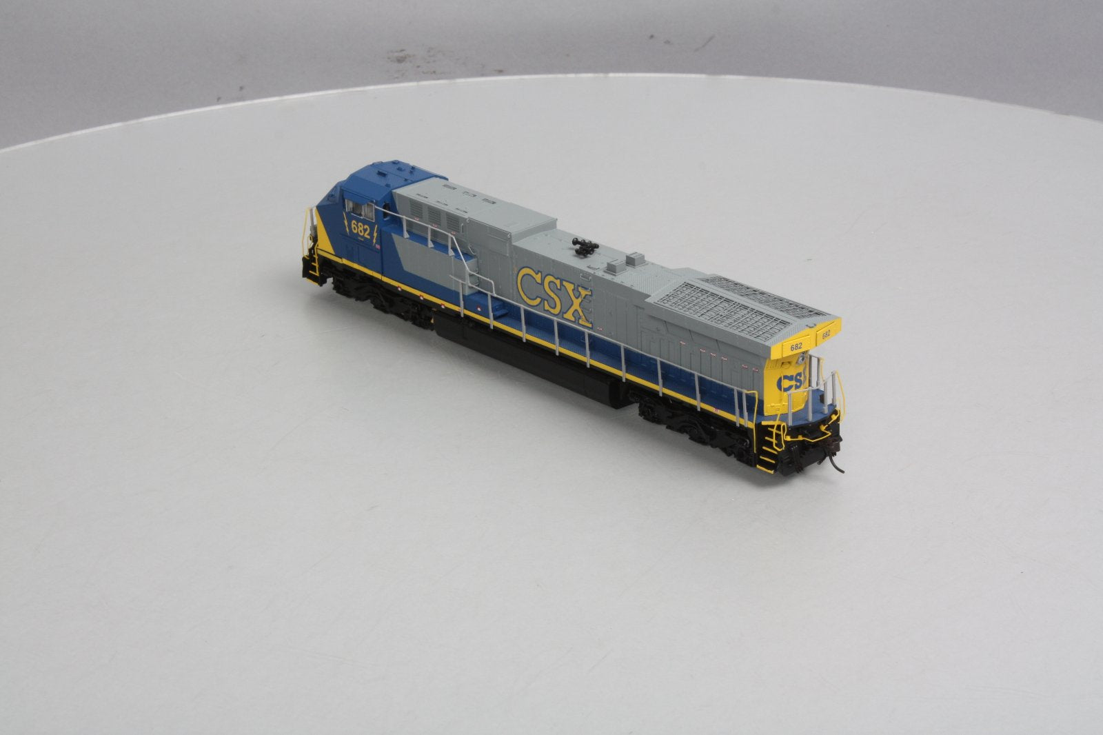 Broadway Limited 687 HO CSX Paragon™ Series Diesel GE AC6000CW #682 w/DCC