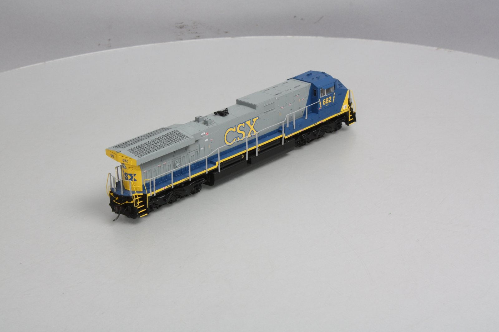 Broadway Limited 687 HO CSX Paragon™ Series Diesel GE AC6000CW #682 w/DCC