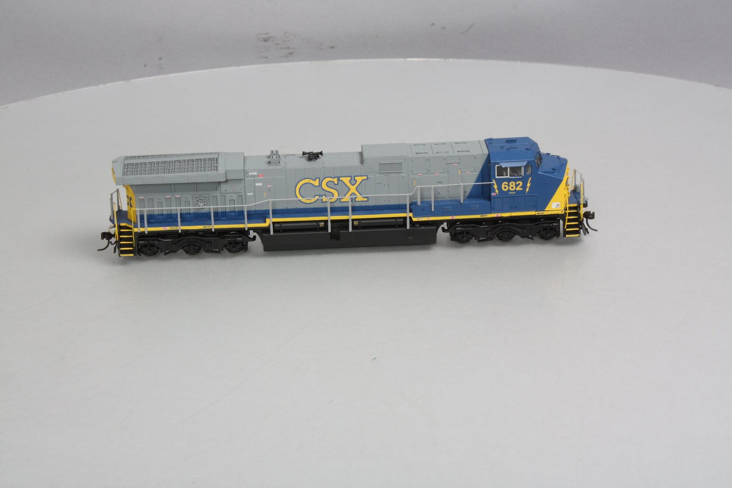 Broadway Limited 687 HO CSX Paragon™ Series Diesel GE AC6000CW #682 w/DCC