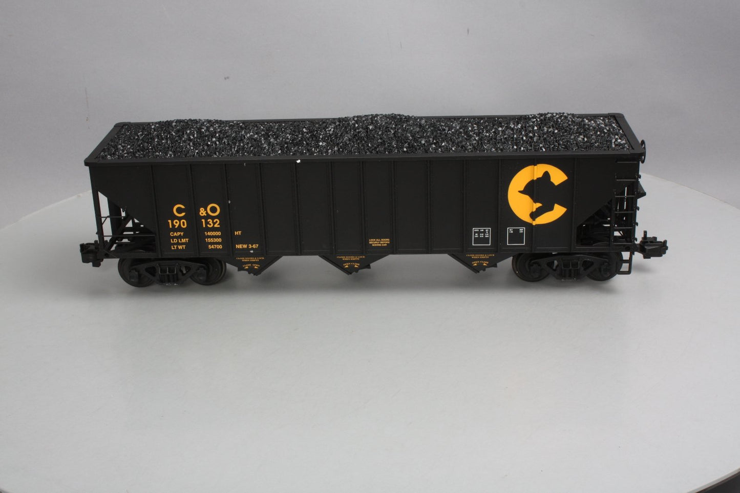 USA Trains 14013 G Chessie 70-Ton 3-Bay Coal Hopper - Metal Wheels