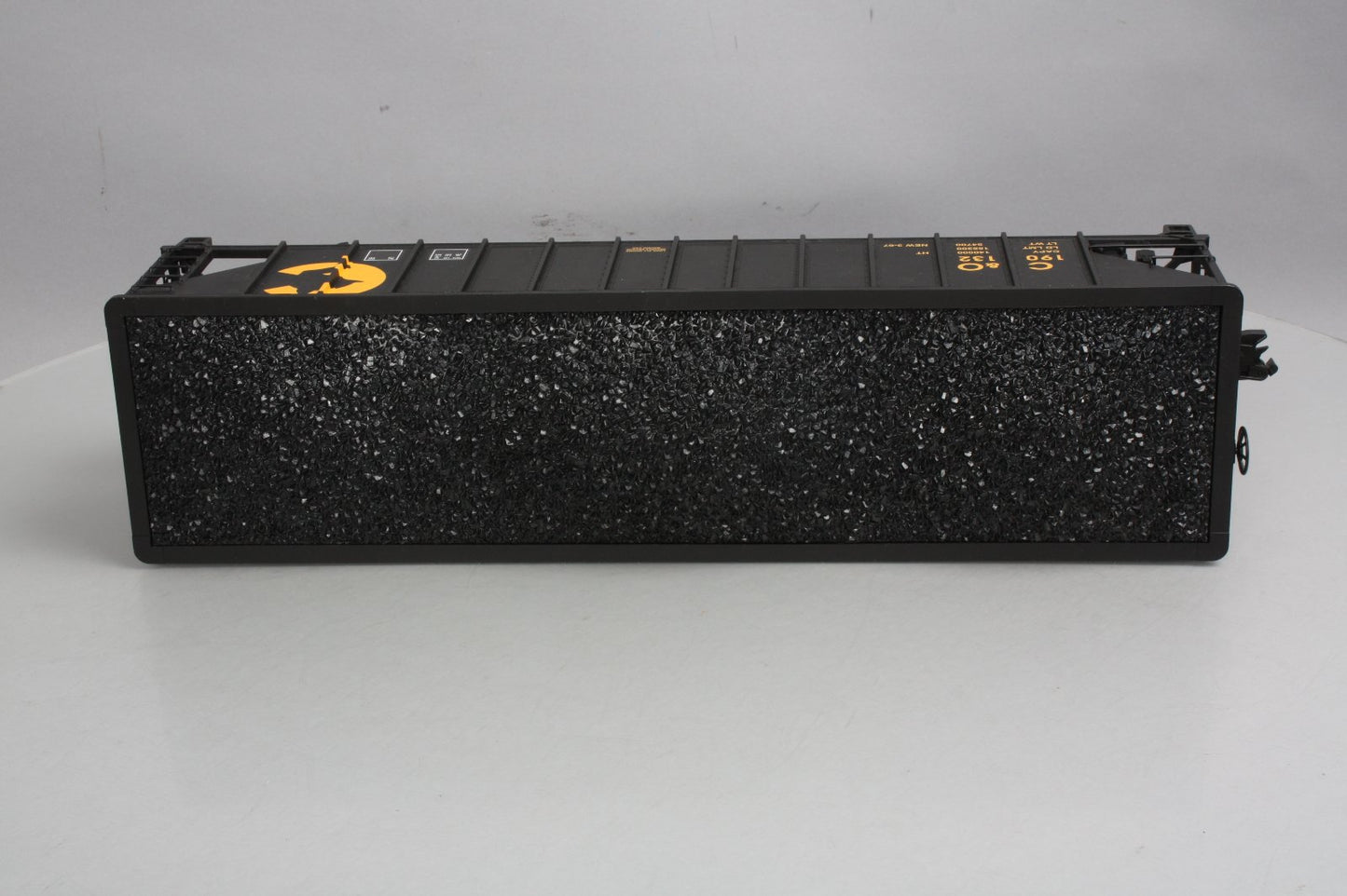 USA Trains 14013 G Chessie 70-Ton 3-Bay Coal Hopper - Metal Wheels