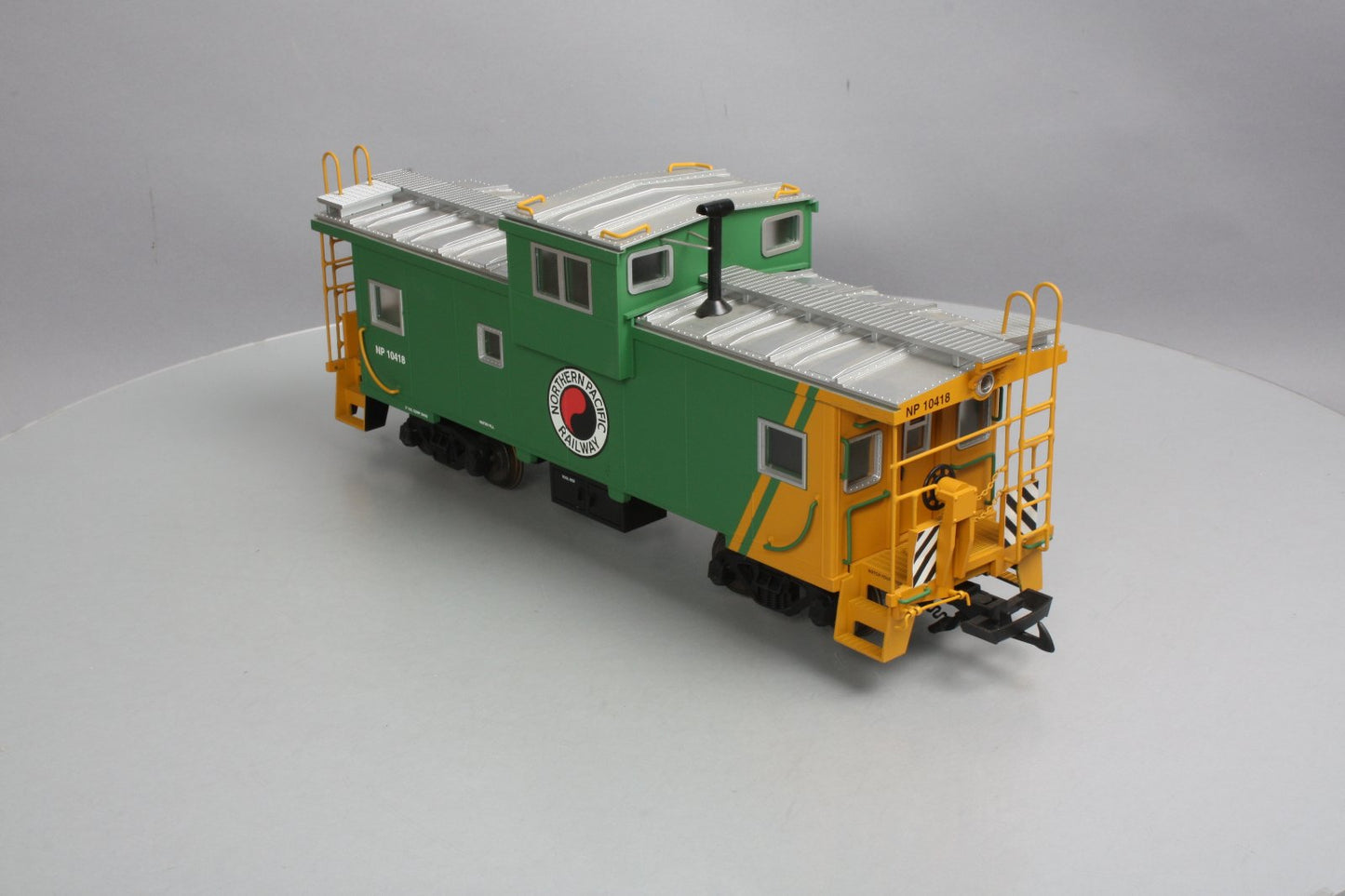 USA Trains R12118 G Northern Pacific Extended Vision Caboose