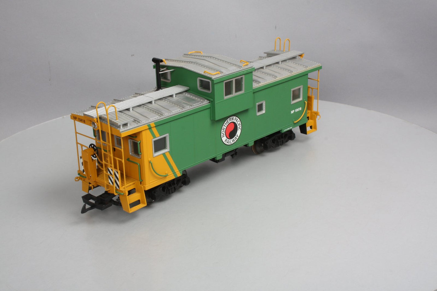 USA Trains R12118 G Northern Pacific Extended Vision Caboose