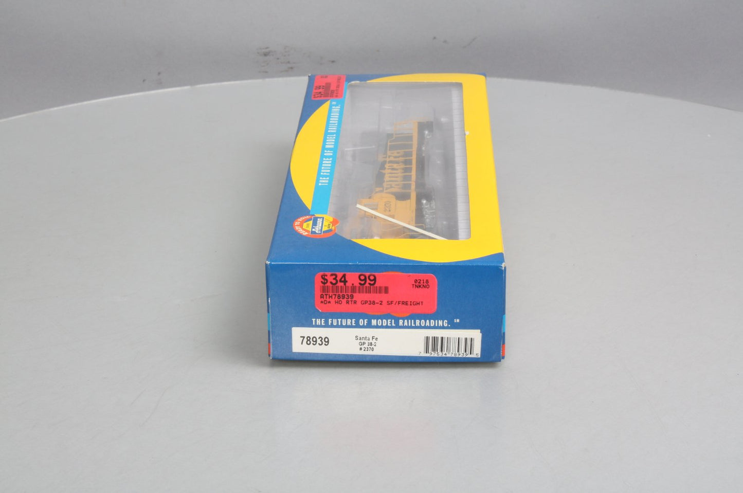 Athearn 78939 HO Santa Fe GP38-2 Diesel Locomotive #2370