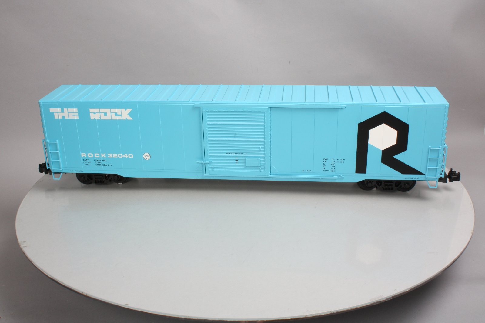 USA Trains R19421A Rock Island 60Ft Boxcar - Metal Wheels
