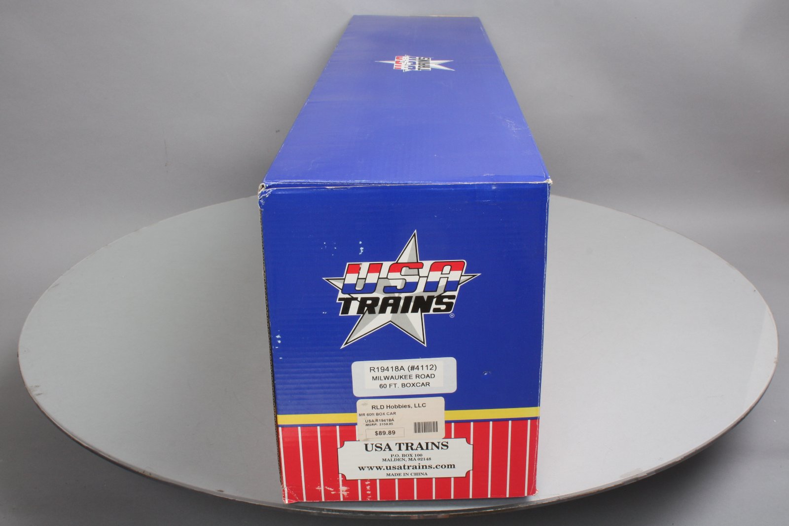USA Trains R19418A G Milwaukee Road 60 ft Boxcar - Metal Wheels