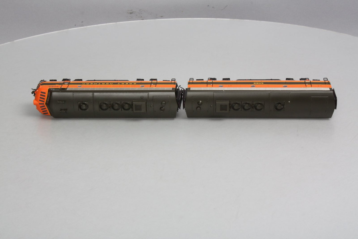 Broadway Limited 410 HO Great Northern Diesel F7A-B Set #308A/#308B