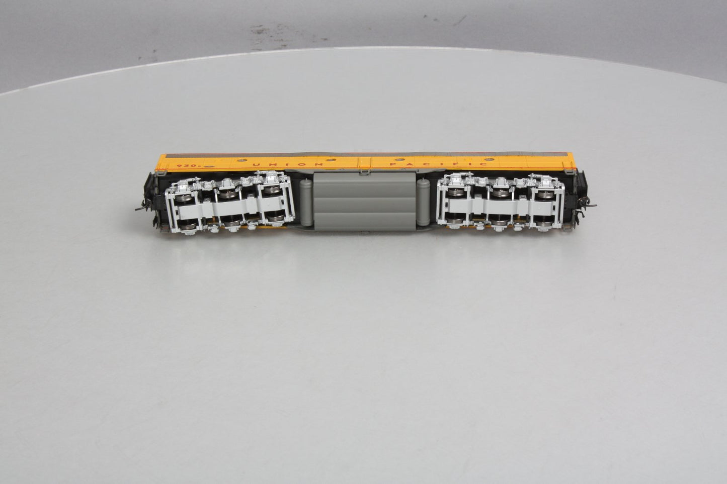 Broadway Limited 331 HO Union Pacific EMD E8B Diesel Locomotive DCC/Sound #930B