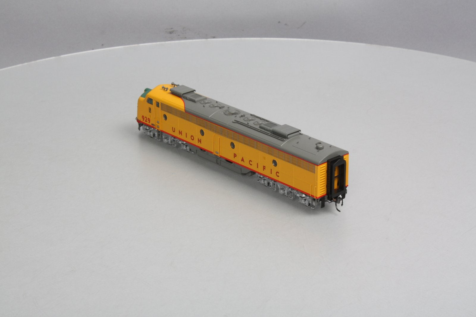 Broadway Limited 463 HO Union Pacific EMD E8A Diesel Locomotive w/Sound #929