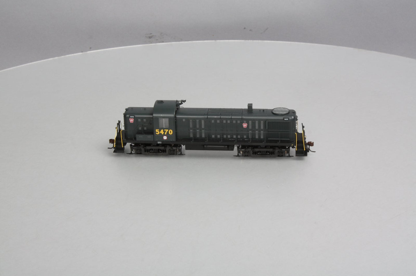 Athearn 94125 HO Pennsylvania Railroad Alco RS-3 Diesel Locomotive #5470