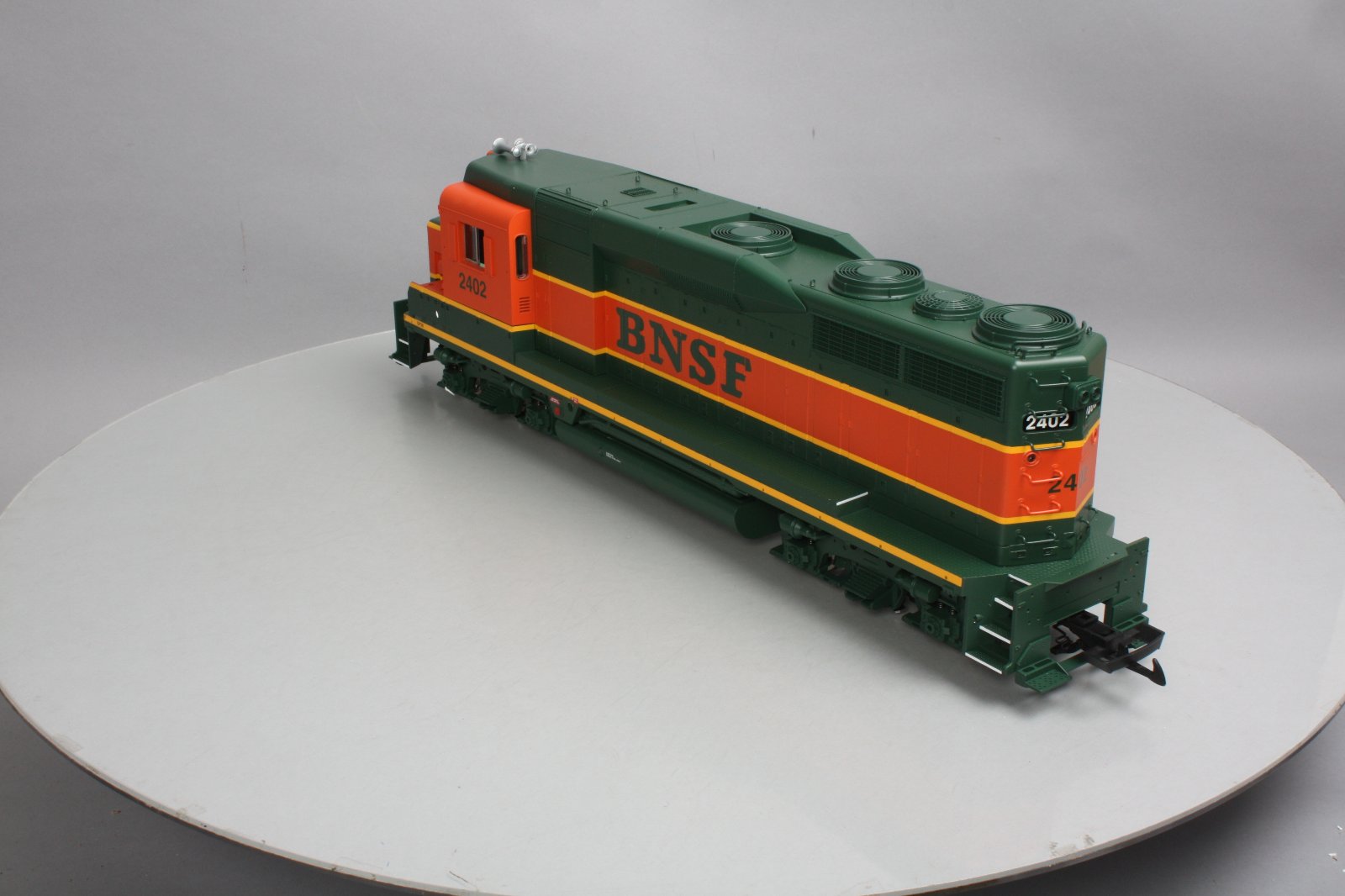 USA Trains R22468 BNSF GP30 Diesel Locomotive – Trainz