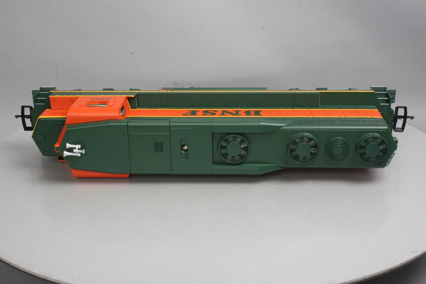 USA Trains R22468 BNSF GP30 Diesel Locomotive