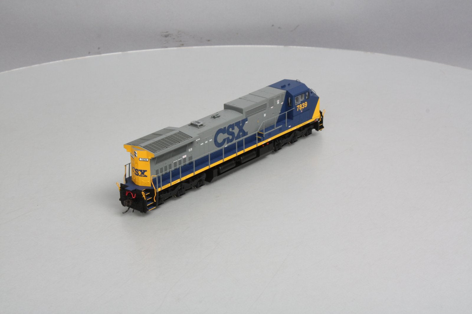 Atlas 9613 HO CSX Master Series Gold GE Dash 8-40CW #7839 w/DCC, Sound