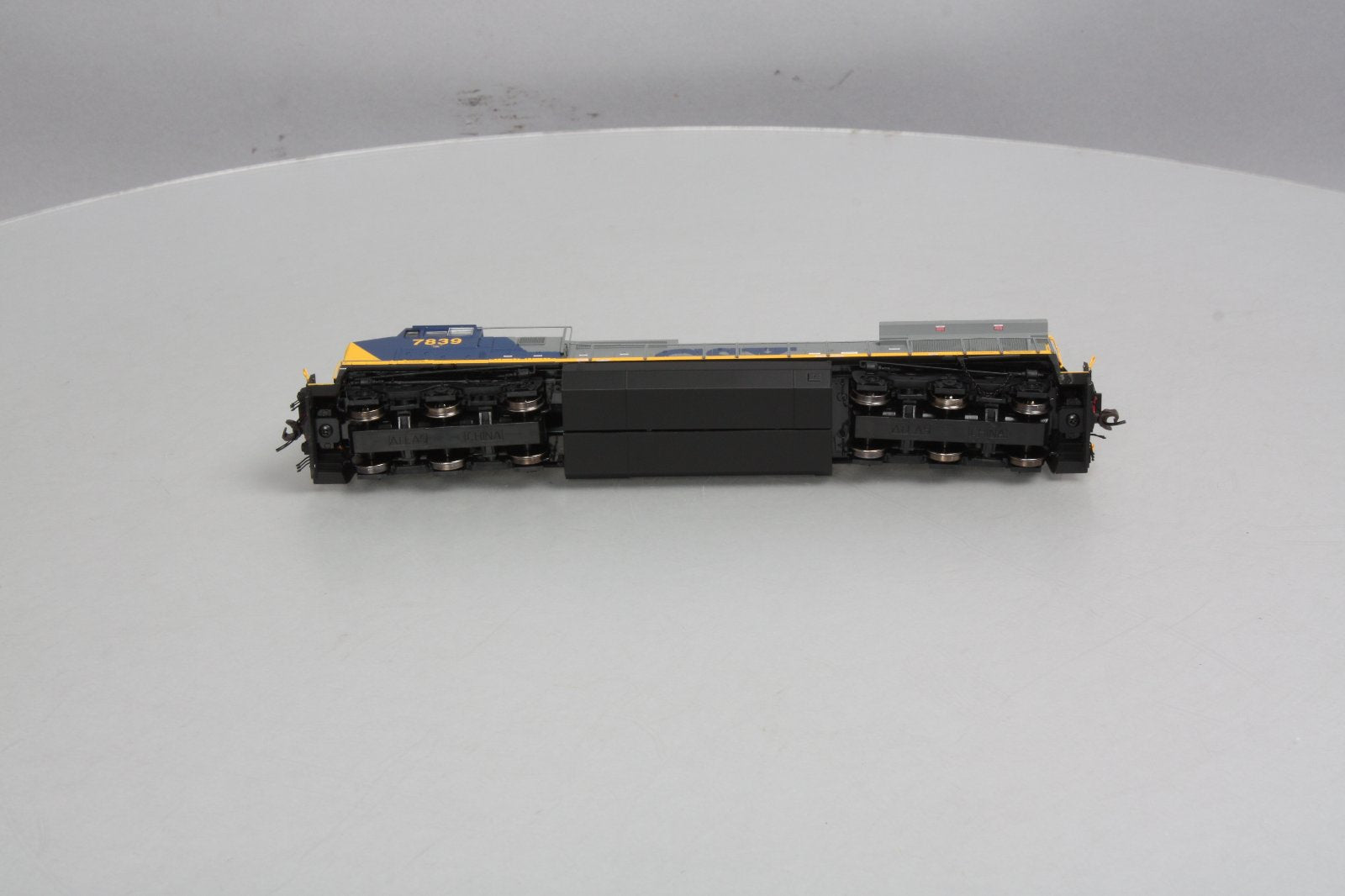 Atlas 9613 HO CSX Master Series Gold GE Dash 8-40CW #7839 w/DCC, Sound