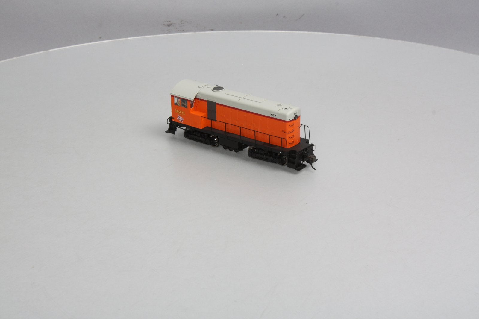 Atlas 10000801 HO Milwaukee Road Alco HH600/660 with DC & Sound #1601