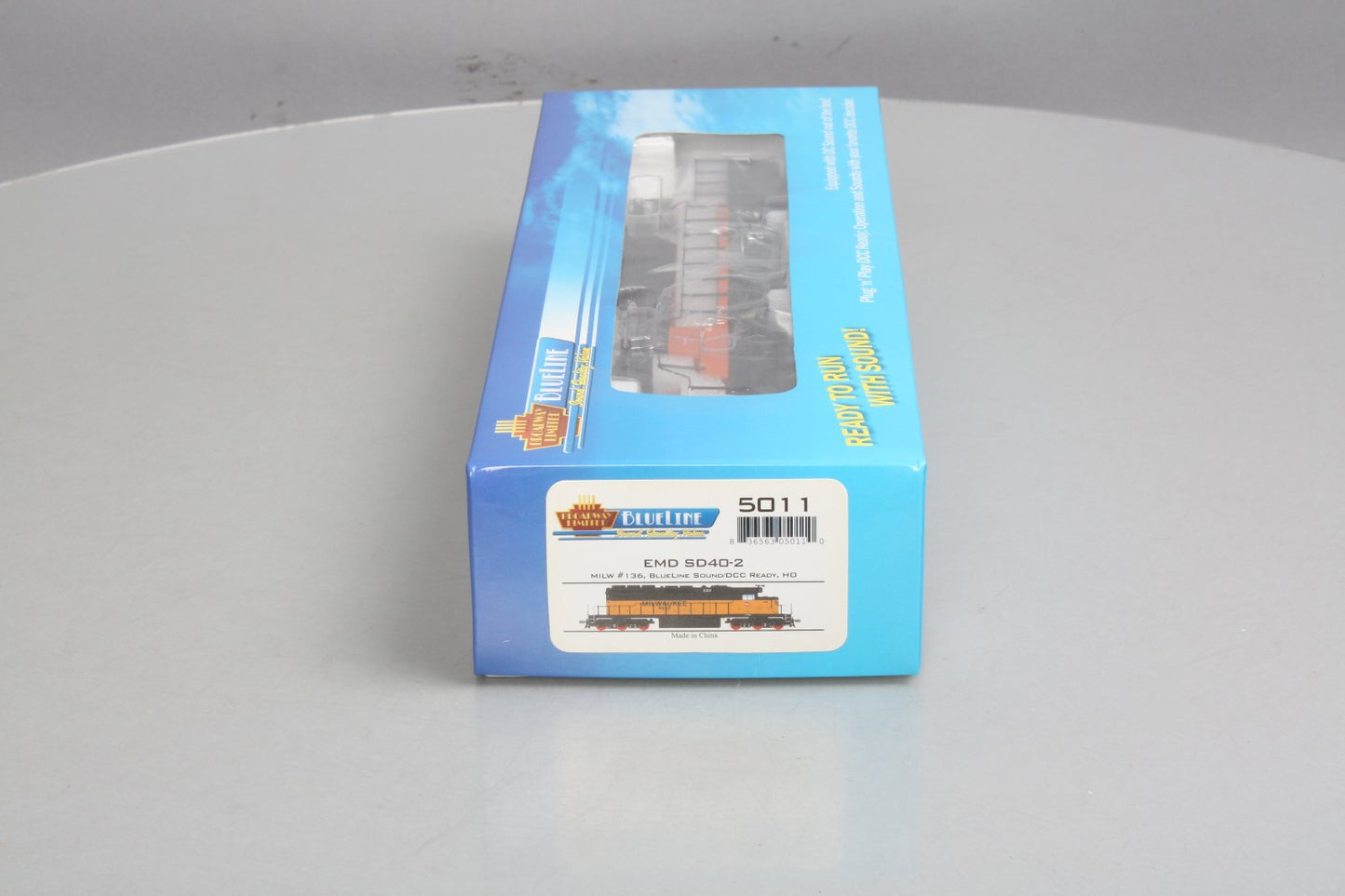 Broadway Limited 5011 HO MILW EMD SD40-2 Low Hood Diesel Locomotive w/Sound #136