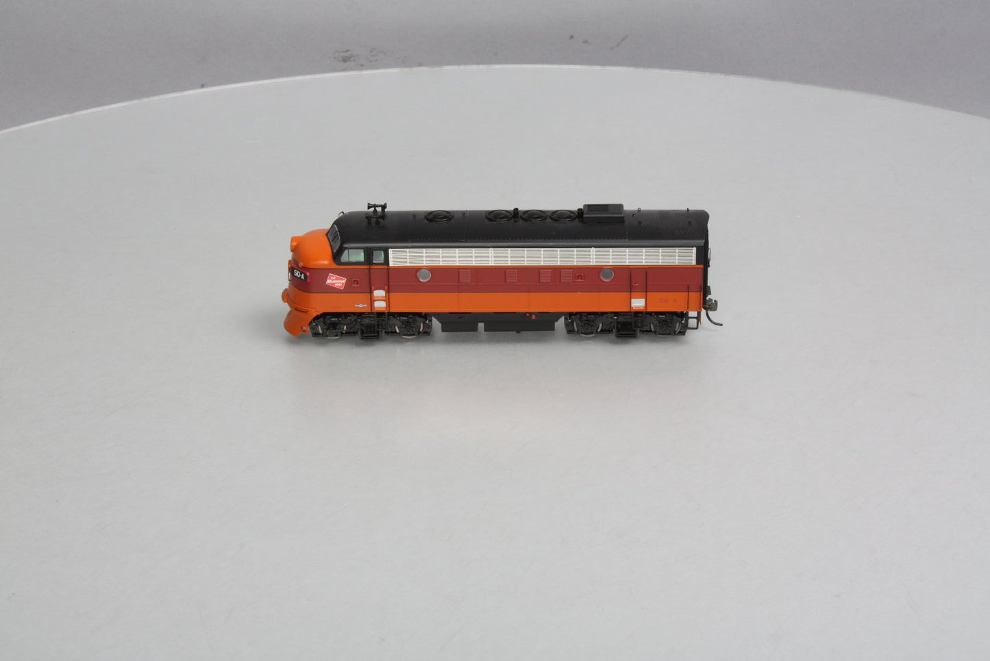 InterMountain 49075S HO Milwaukee Road F-7A Unit Diesel Locomotive with Sound