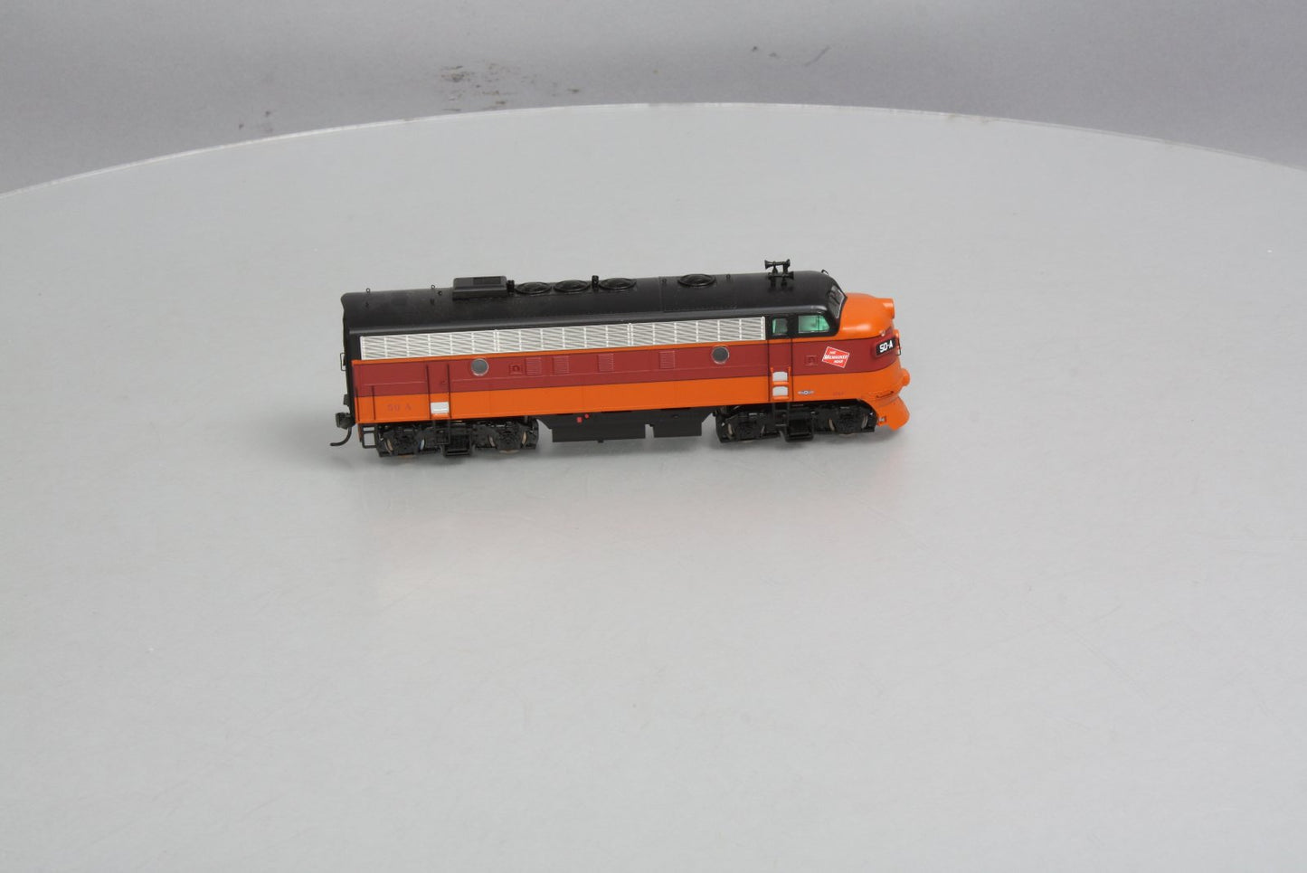 InterMountain 49075S HO Milwaukee Road F-7A Unit Diesel Locomotive with Sound
