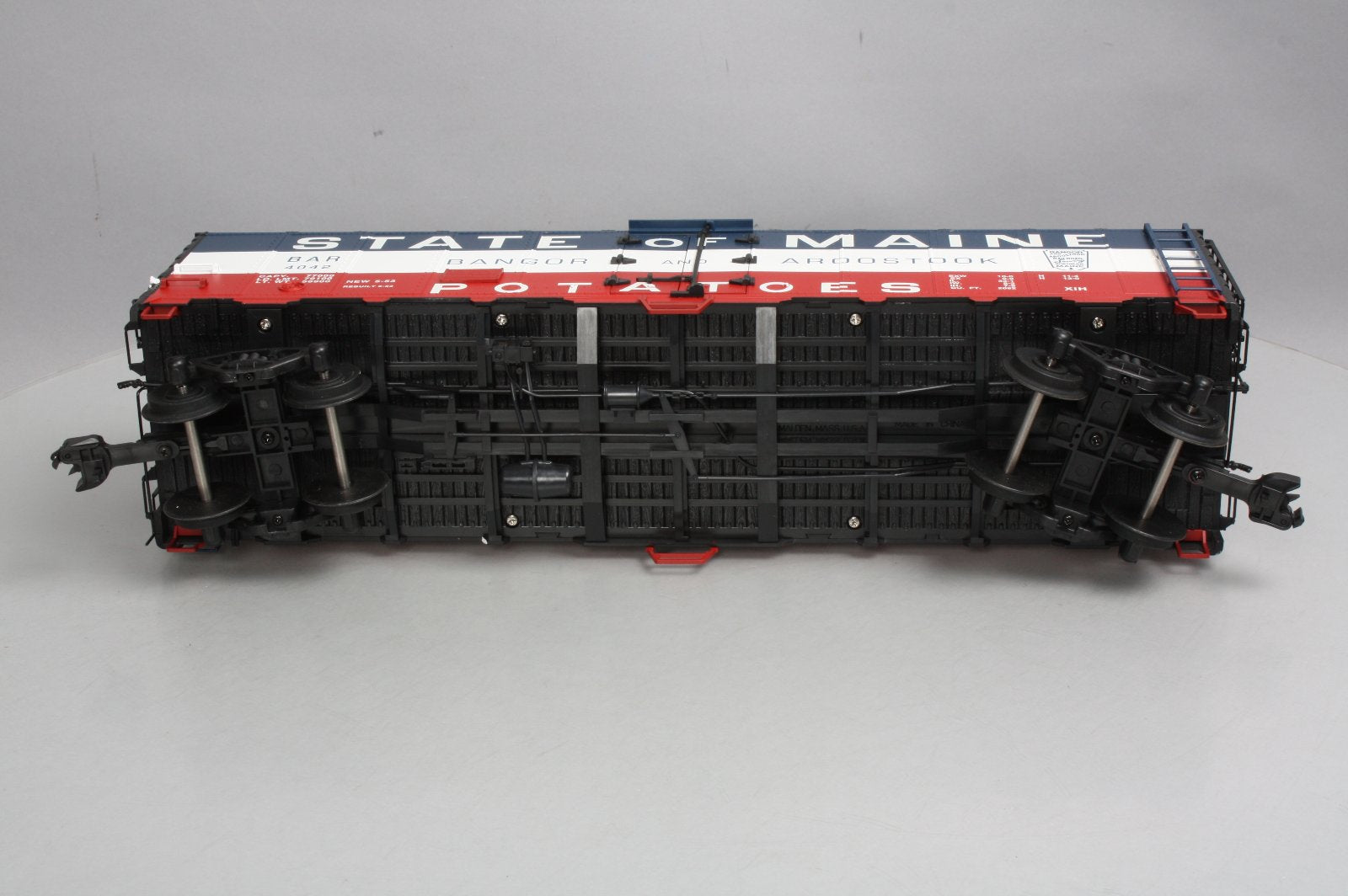 USA Trains R16522 G BAR State of Maine 40' Refrigerator Car - Metal Wheels #4042