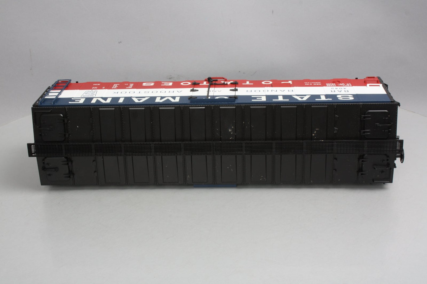 USA Trains R16522 G BAR State of Maine 40' Refrigerator Car - Metal Wheels #4042