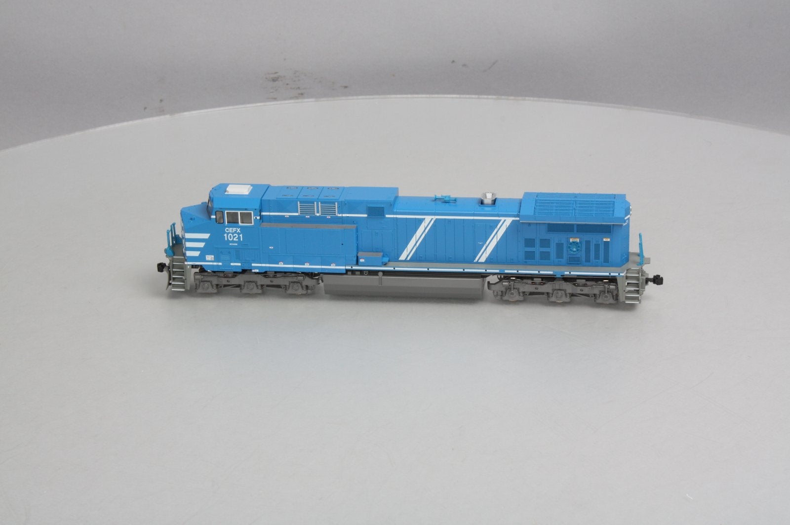 Kato 37-6432 HO Scale CEFX AC4400CW Diesel Locomotive #1021