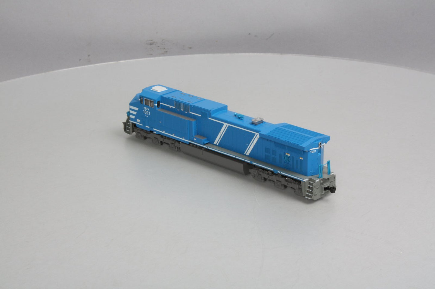 Kato 37-6432 HO Scale CEFX AC4400CW Diesel Locomotive #1021