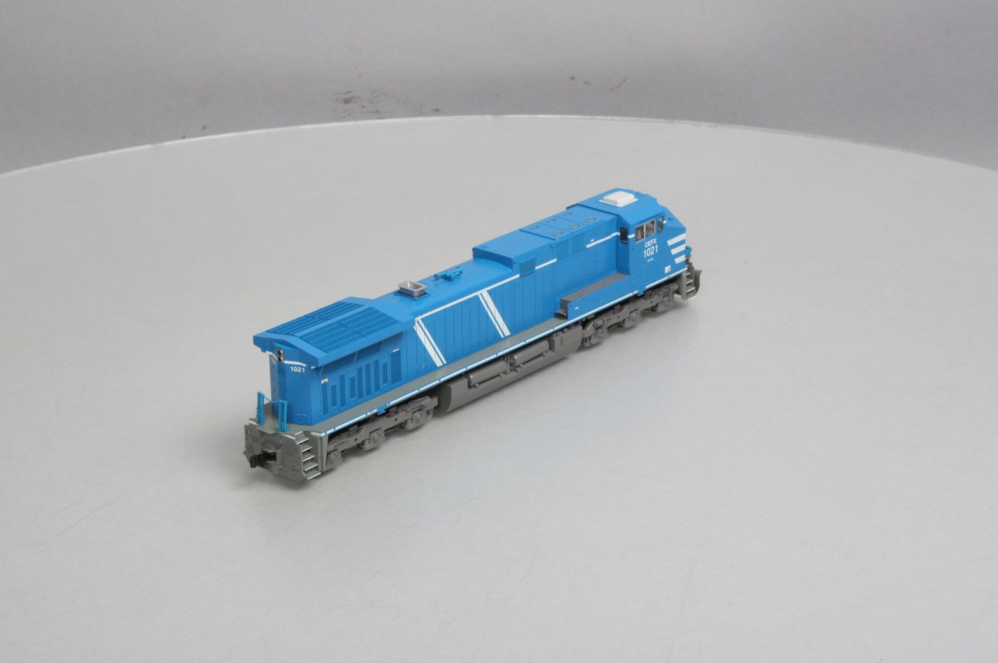 Kato 37-6432 HO Scale CEFX AC4400CW Diesel Locomotive #1021