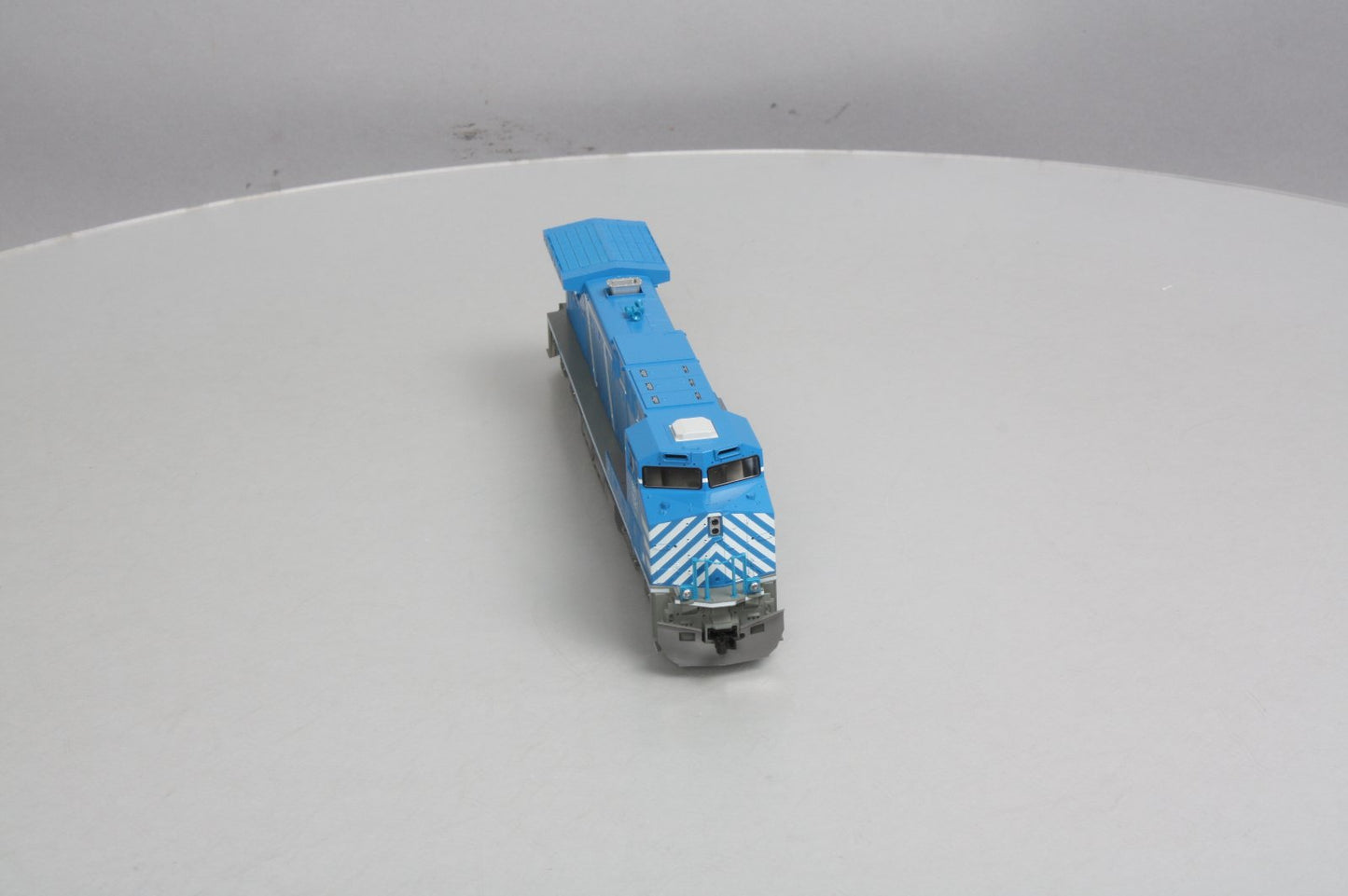 Kato 37-6432 HO Scale CEFX AC4400CW Diesel Locomotive #1021
