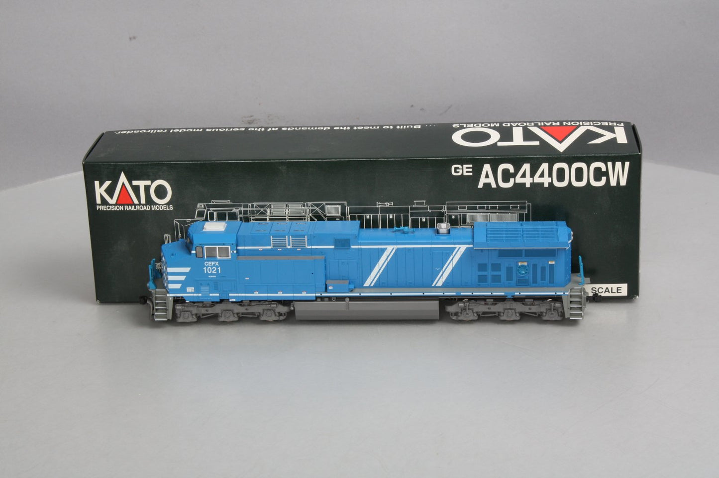 Kato 37-6432 HO Scale CEFX AC4400CW Diesel Locomotive #1021