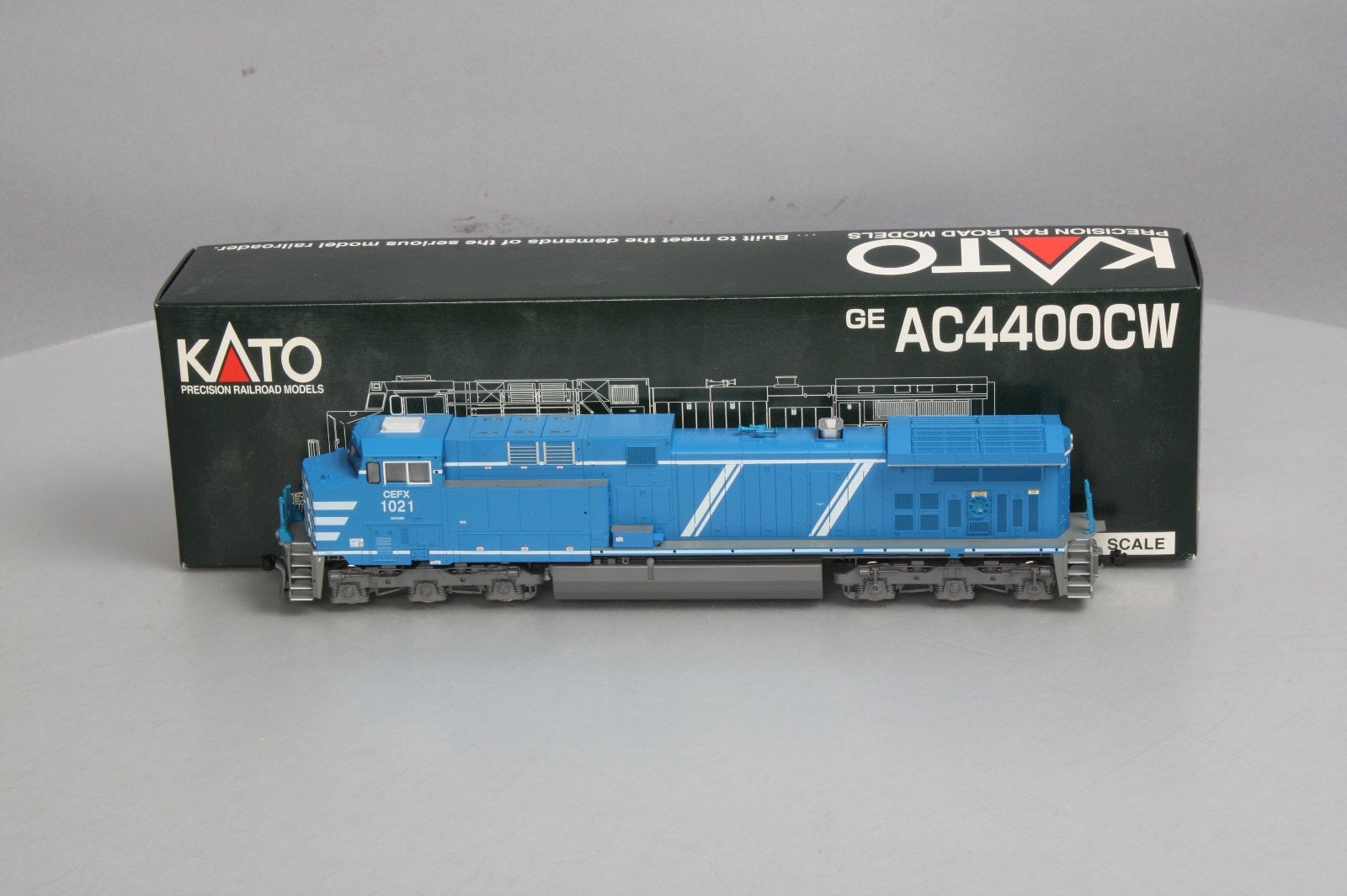 Kato 37-6432 HO Scale CEFX AC4400CW Diesel Locomotive #1021
