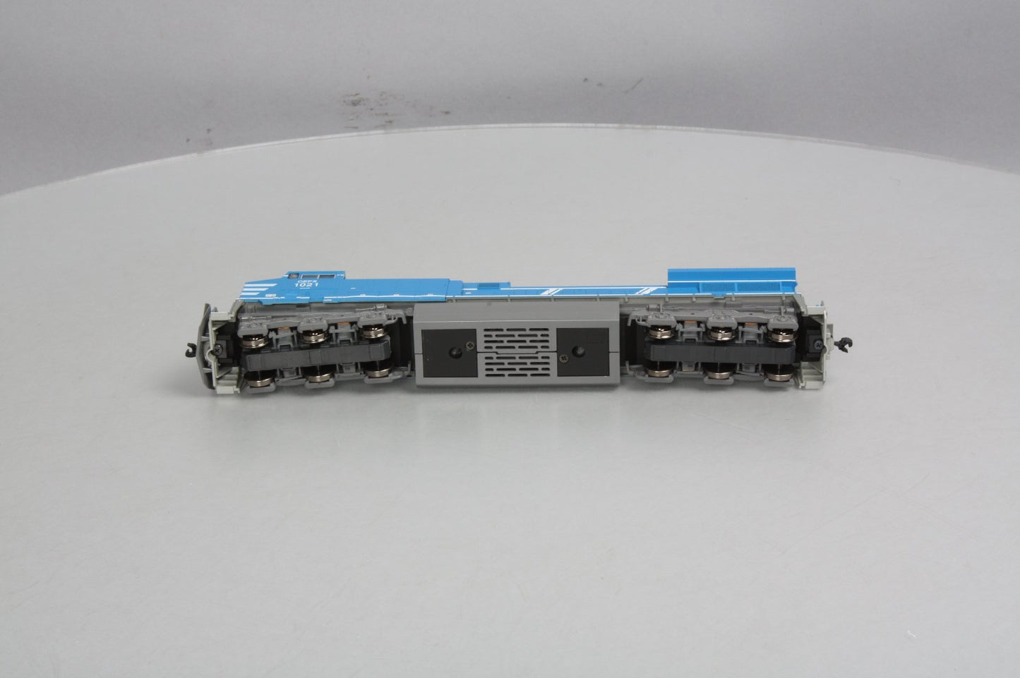 Kato 37-6432 HO Scale CEFX AC4400CW Diesel Locomotive #1021