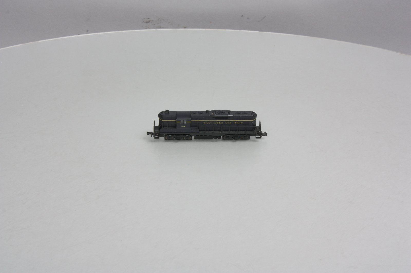 Atlas 4431 N Baltimore & Ohio RS-3 Diesel Locomotive #676
