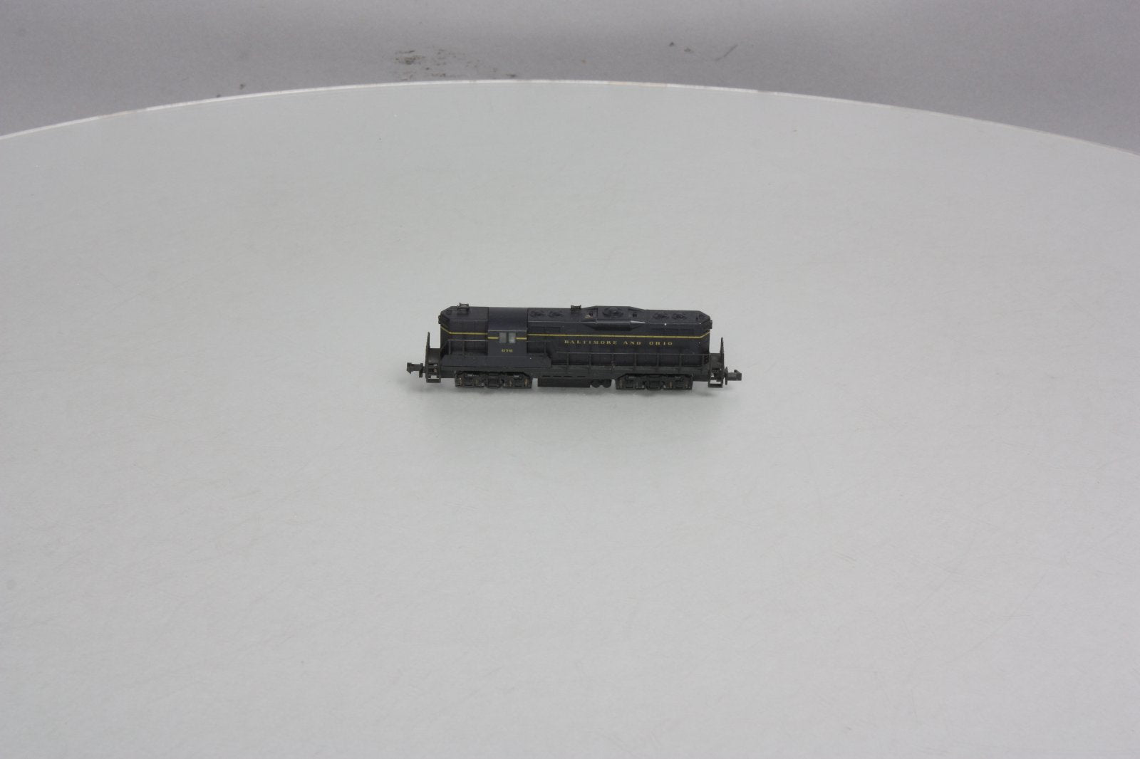 Atlas 4431 N Baltimore & Ohio RS-3 Diesel Locomotive #676