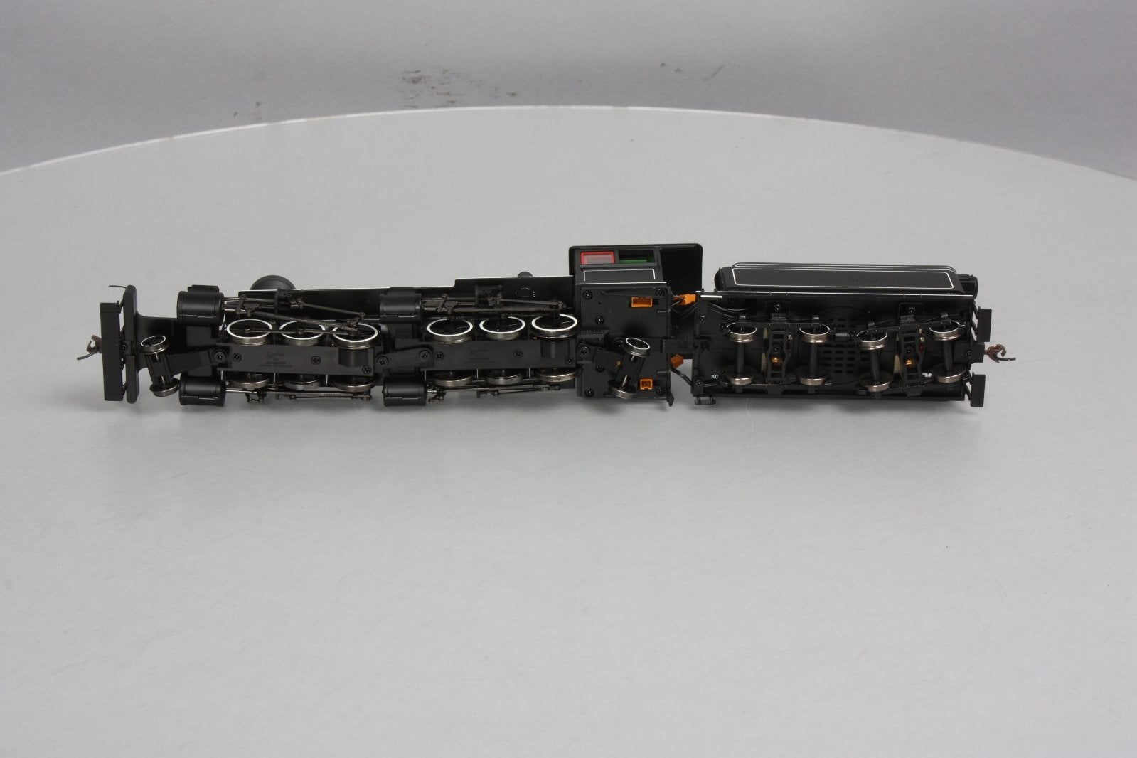 Bachmann 28798 On30 Scale Painted & Unlettered 2-6-6-2 Seam Loco w