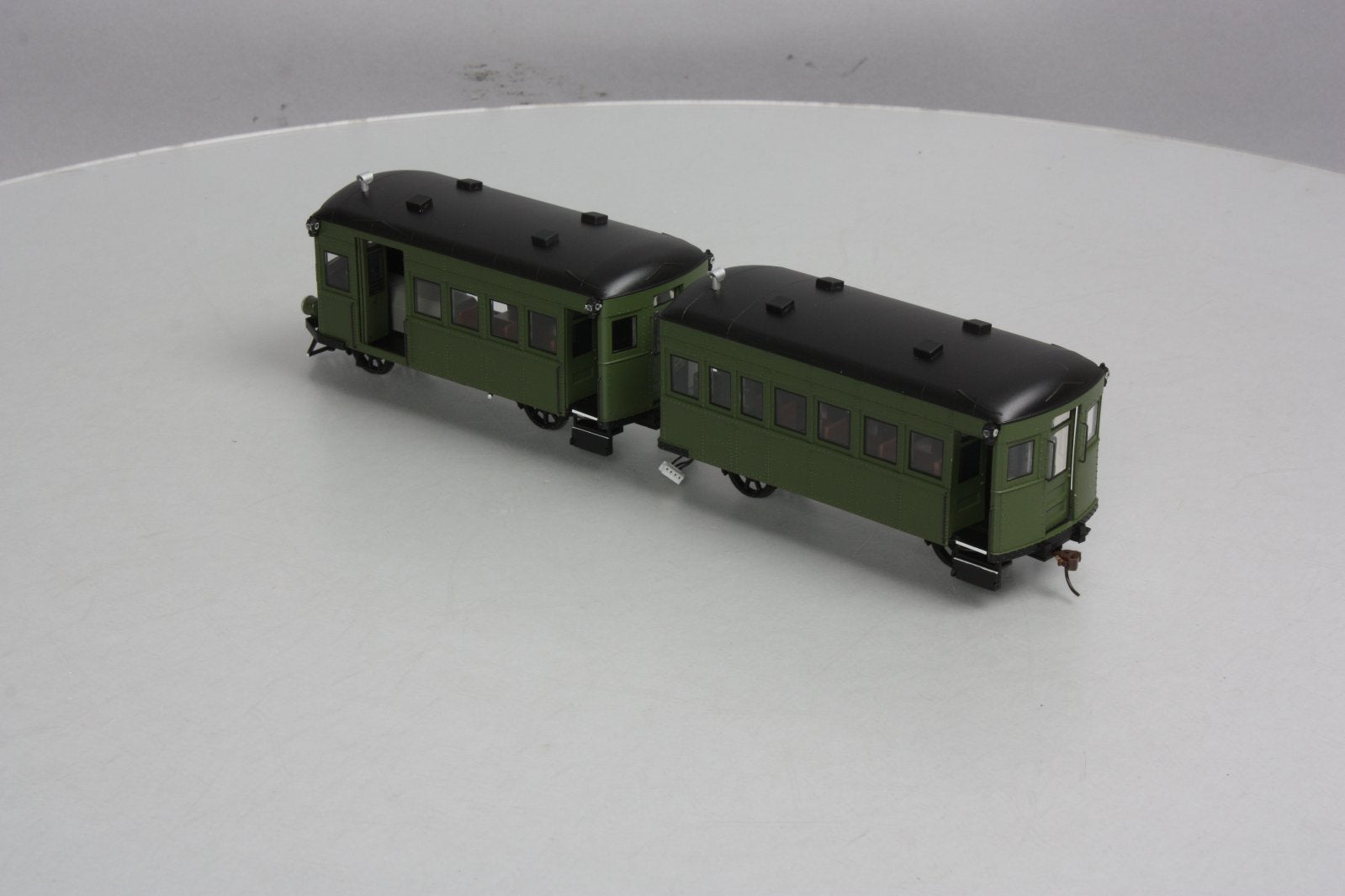 Bachmann 28498 On30 Painted & Unlettered Railbus & Trailer w/DCC